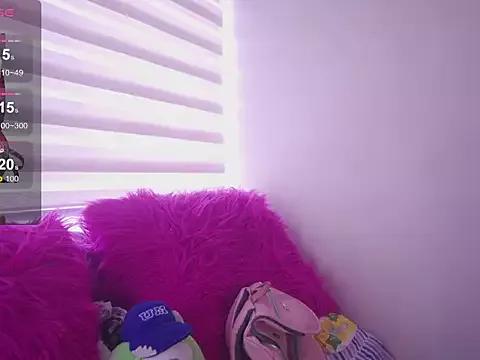 Molly_sky_ from StripChat is Freechat
