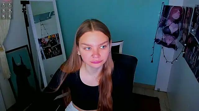 Discover our girls online shows and discover the company of countless livestreamers, with stunning shapes, sex toys and more.