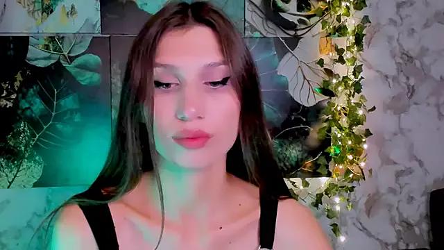 Mollyinyourmind from StripChat