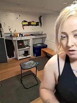 mollymay69 from StripChat