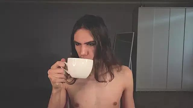 mollymila from StripChat