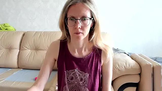 MollyStory from StripChat is Freechat