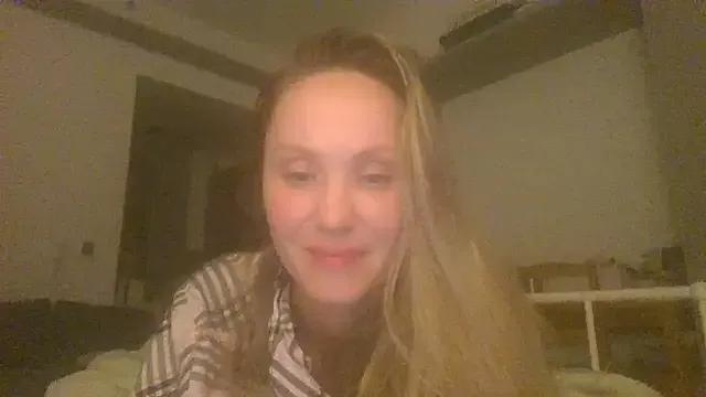 Molvina webcams show profile image 