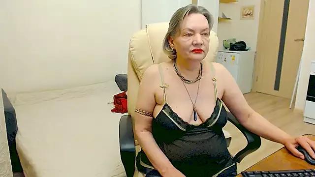 MomJaneSex from StripChat