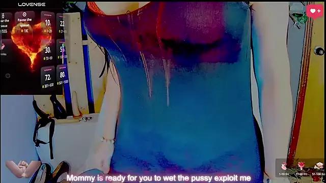 Mommy-pervert from StripChat