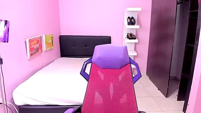 mommy_whore_slut from StripChat