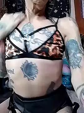 MommyMisfit from StripChat is Freechat
