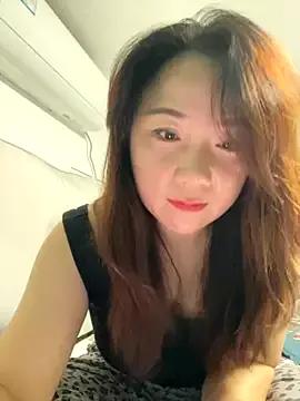 Momo-9988 from StripChat