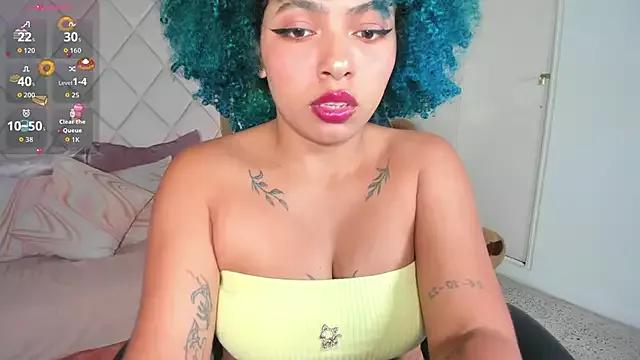 momo_ayasse from StripChat