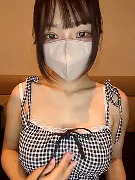 MOMOxxx from StripChat