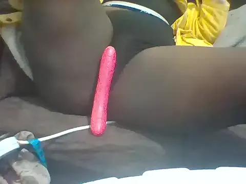 Momozana101 from StripChat