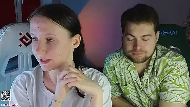 mon_lola from StripChat is Freechat