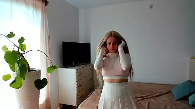 monangty from StripChat is Freechat