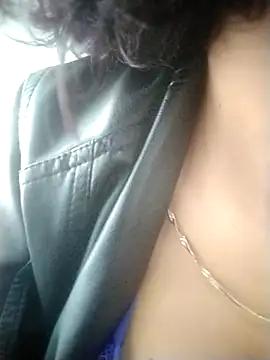 moon_HoneyX from StripChat