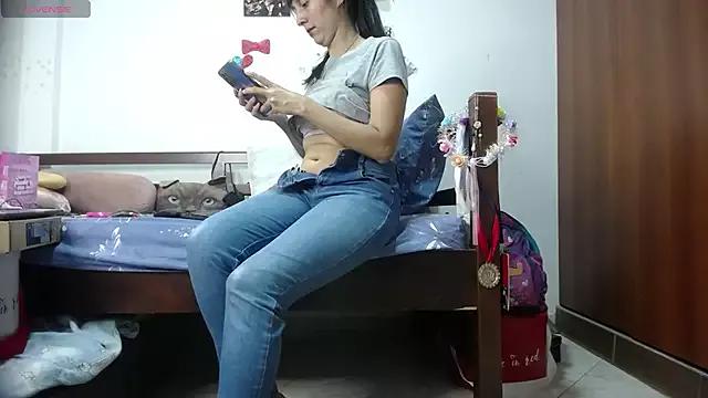 Moon_lunita from StripChat