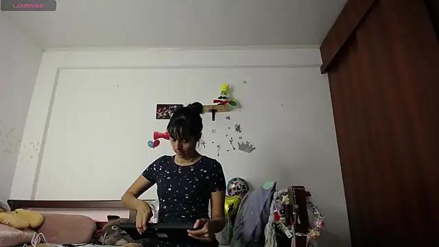 Moon_lunita from StripChat