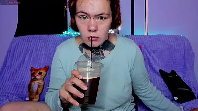 Moon_Owls from StripChat