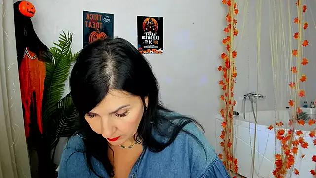 Moon_Veloure1 from StripChat