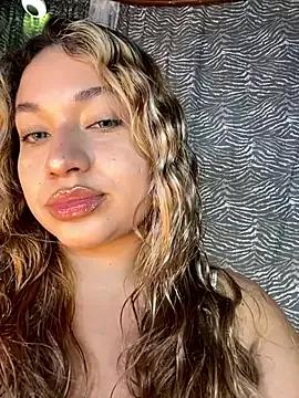 mooniebarbie1 from StripChat