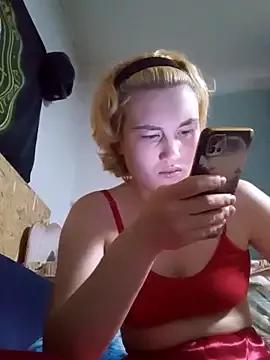 MoonIrene from StripChat