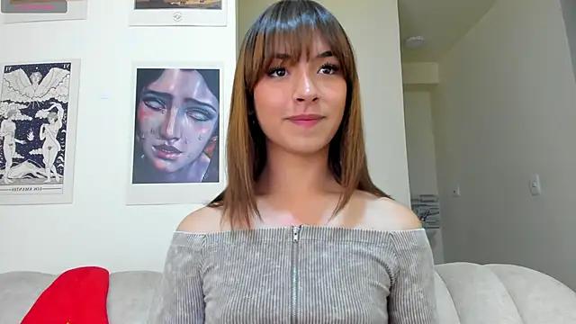 Moonlight1002 from StripChat