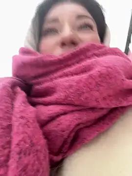 MooonReal from StripChat