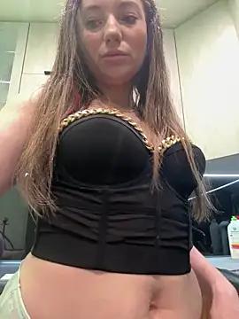MooonReal from StripChat