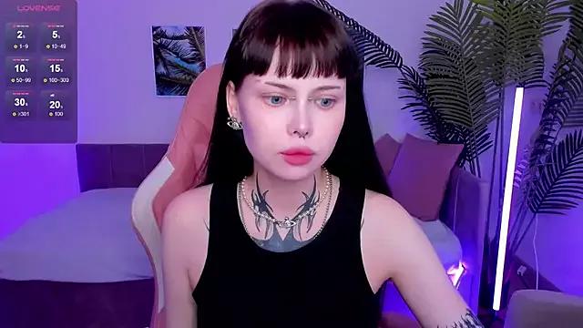 Morana_Batt from StripChat is Freechat