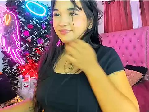 morita_18 from StripChat is Freechat