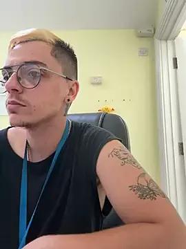 Mr-HornyDevil from StripChat is Freechat
