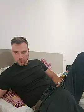 Photos of mrlyuis from StripChat is Freechat