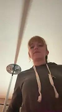 MrsSizzle from StripChat