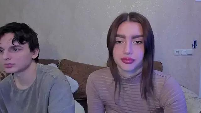 Muuur_a webcams show profile image 