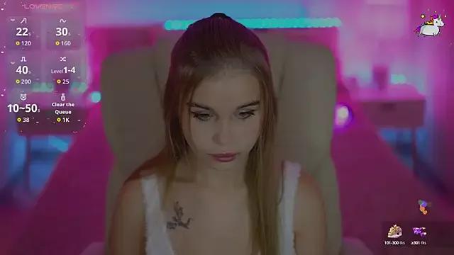 MyLolaSky from StripChat is Freechat