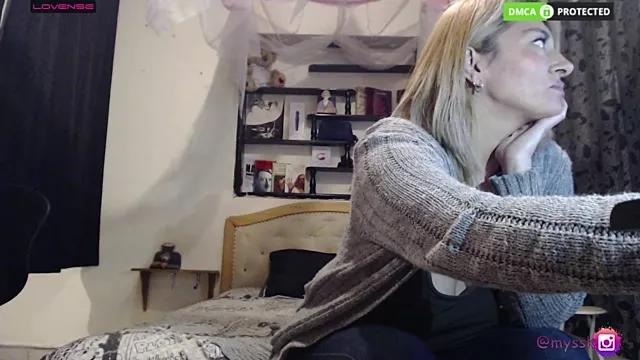 Mysskytty from StripChat
