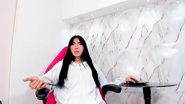 Naaomi_ from StripChat
