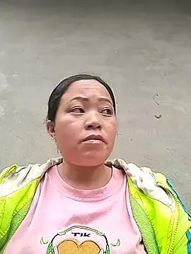 Nadia-a from StripChat is Freechat