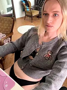 Nailed_bylana webcams show profile image 