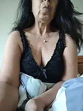 NakedMILFx from StripChat is Freechat