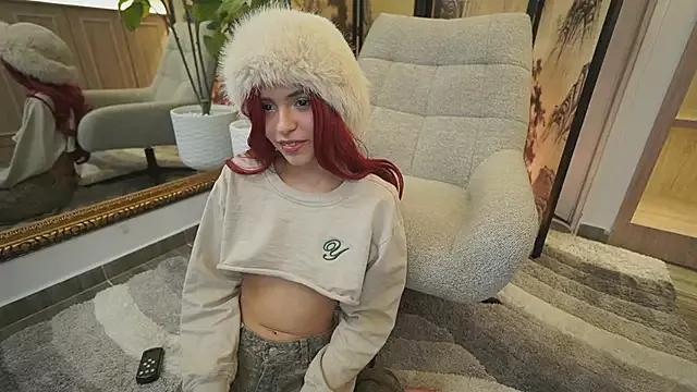 Discover our girls online shows and discover the company of countless livestreamers, with stunning shapes, sex toys and more.