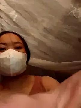 Nana-hi from StripChat