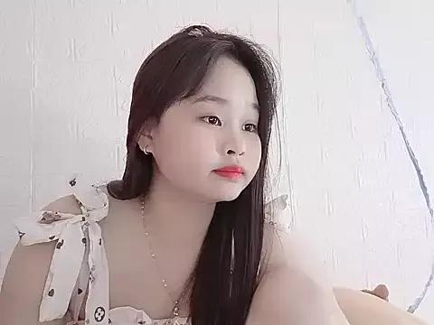 Nana218 from StripChat