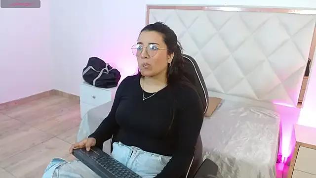 NANAKY_TAY from StripChat is Freechat