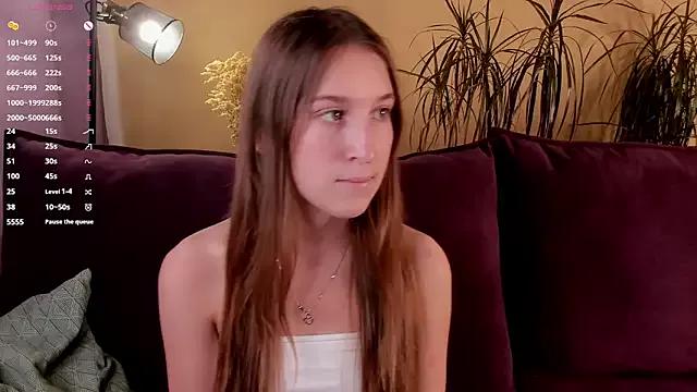 NanaMertins from StripChat is Freechat