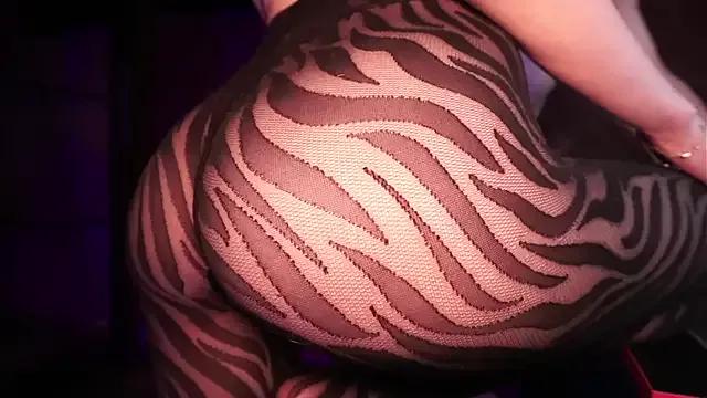 NanamiLovesTomoe from StripChat