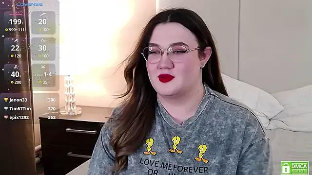 Nancy_Mooree from StripChat