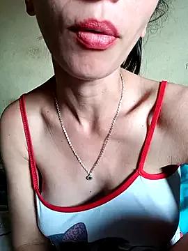 Nandasant09 from StripChat