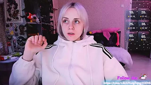 NaniMoore from StripChat