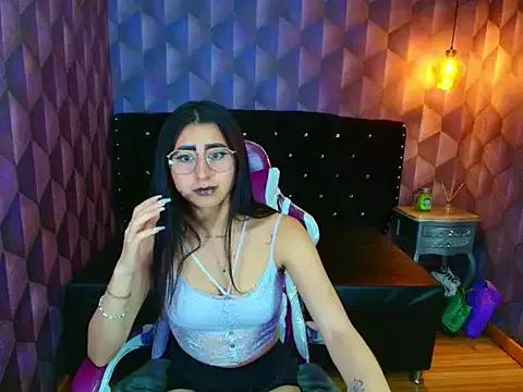 Nanisshawna webcams show profile image 