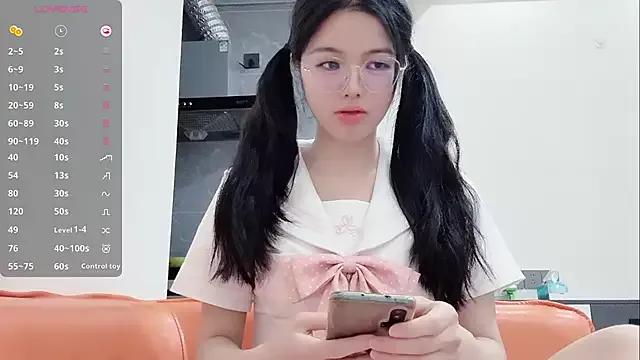 nansile-520 from StripChat